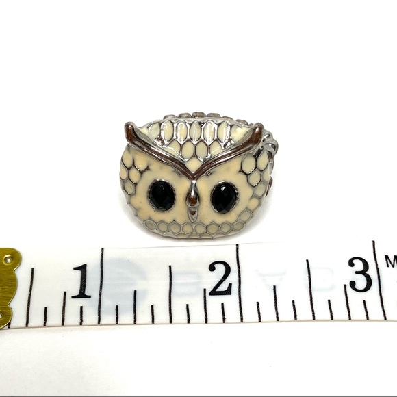 Enamel Owl Ring - Picture 4 of 8